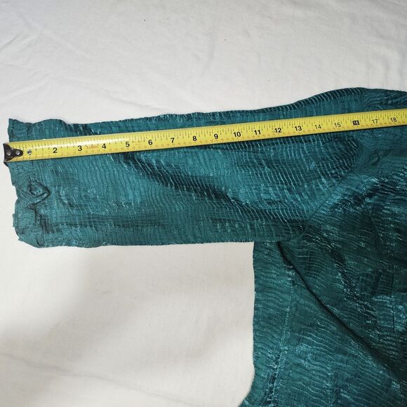 Drapers & Damons Top Women PM Petite Green Blouse Ruffled Buttons Crinkle - Picture 9 of 9